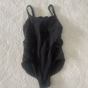 Ivivva leotard size 14 black EAC